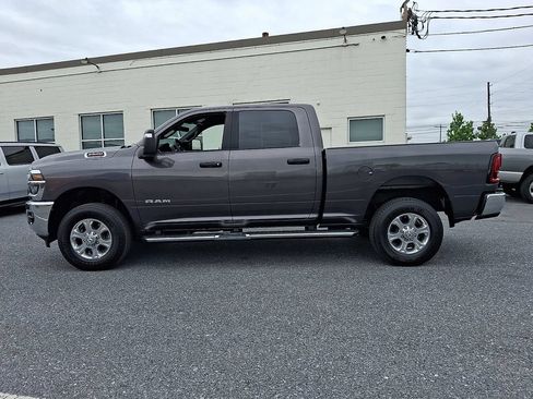 Used 2025 RAM 2500 Big Horn AWD/4WD image 8