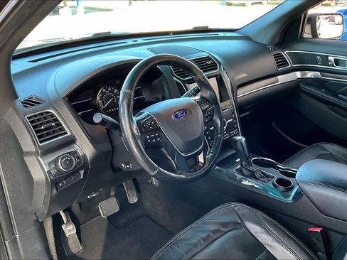 Used 2016 Ford Explorer Limited image 17