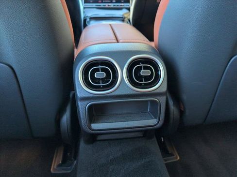 Certified 2024 Mercedes-Benz C 300 Sedan image 16