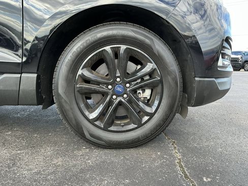 Used 2020 Ford Edge SEL image 23