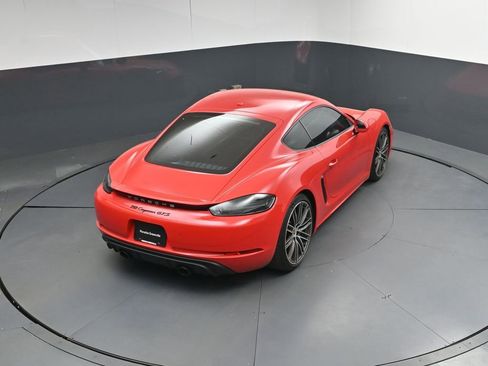 Certified 2025 Porsche 718 Cayman GTS RWD image 36