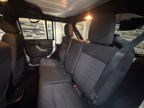 Used 2012 Jeep Wrangler Unlimited Sport image 26