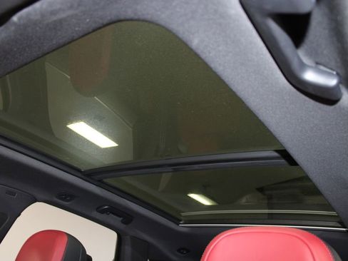 Used 2024 Porsche Cayenne image 35