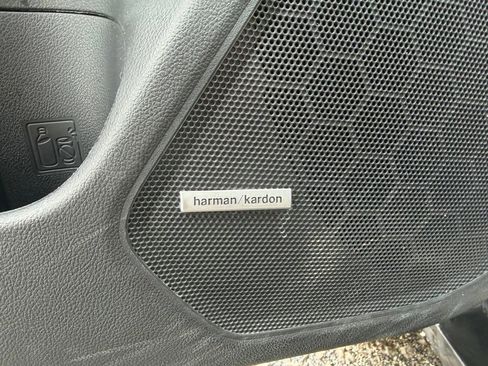 Used 2019 Subaru Outback 3.6R Limited image 13