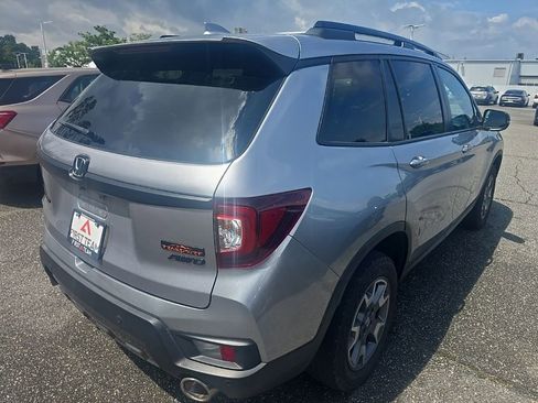 Used 2023 Honda Passport TrailSport image 5