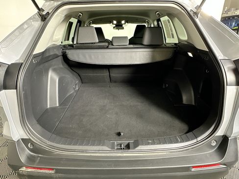 Used 2025 Toyota RAV4 XLE image 29