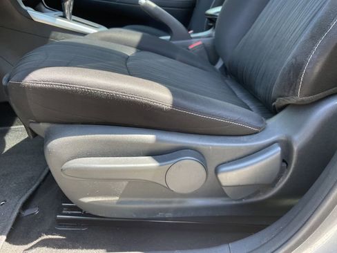 Used 2017 Nissan Sentra SV w/ Style Package FWD image 18