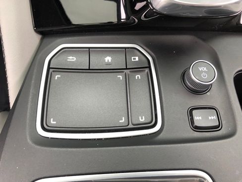 Used 2023 Acura MDX SH-AWD w/ Advance Package image 23