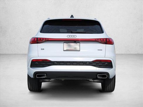 Certified 2025 Audi Q5 Premium w/ Convenience Package AWD/4WD image 8
