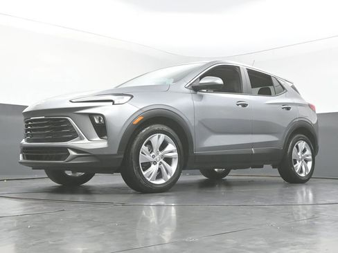 Used 2024 Buick Encore GX Preferred FWD image 47