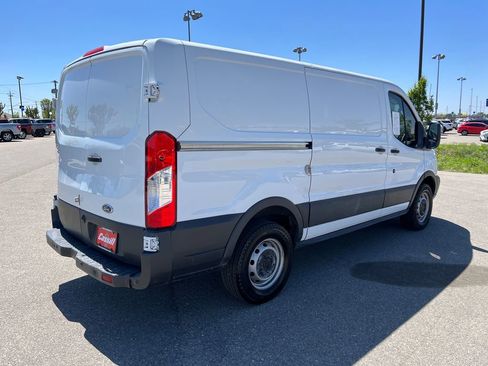 Used 2016 Ford Transit 250 130 Low Roof RWD image 5