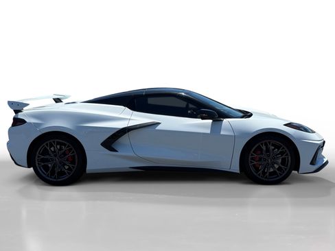Used 2023 Chevrolet Corvette Stingray Premium Conv w/ Z51 Performance Package RWD image 6