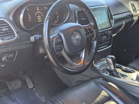 Used 2019 Jeep Grand Cherokee Limited image 10