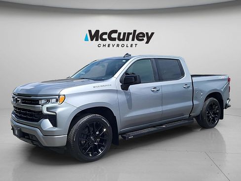 Used 2024 Chevrolet Silverado 1500 RST w/ Convenience Package II AWD/4WD image 3