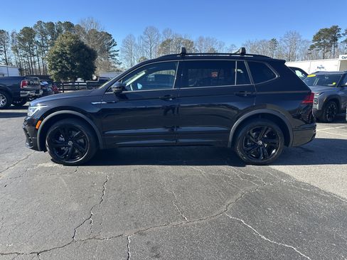 Used 2023 Volkswagen Tiguan SE R-Line image 5