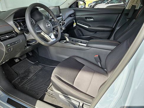 New 2025 Nissan Sentra SR image 7