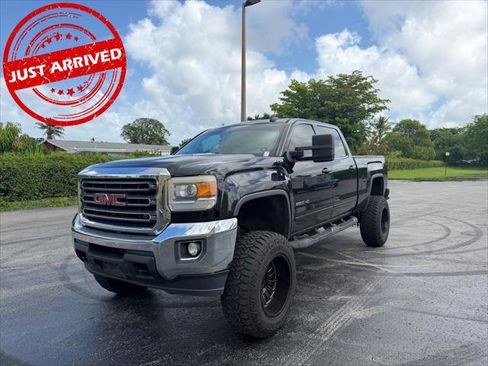 Used 2015 GMC Sierra 2500 SLE AWD/4WD image 2