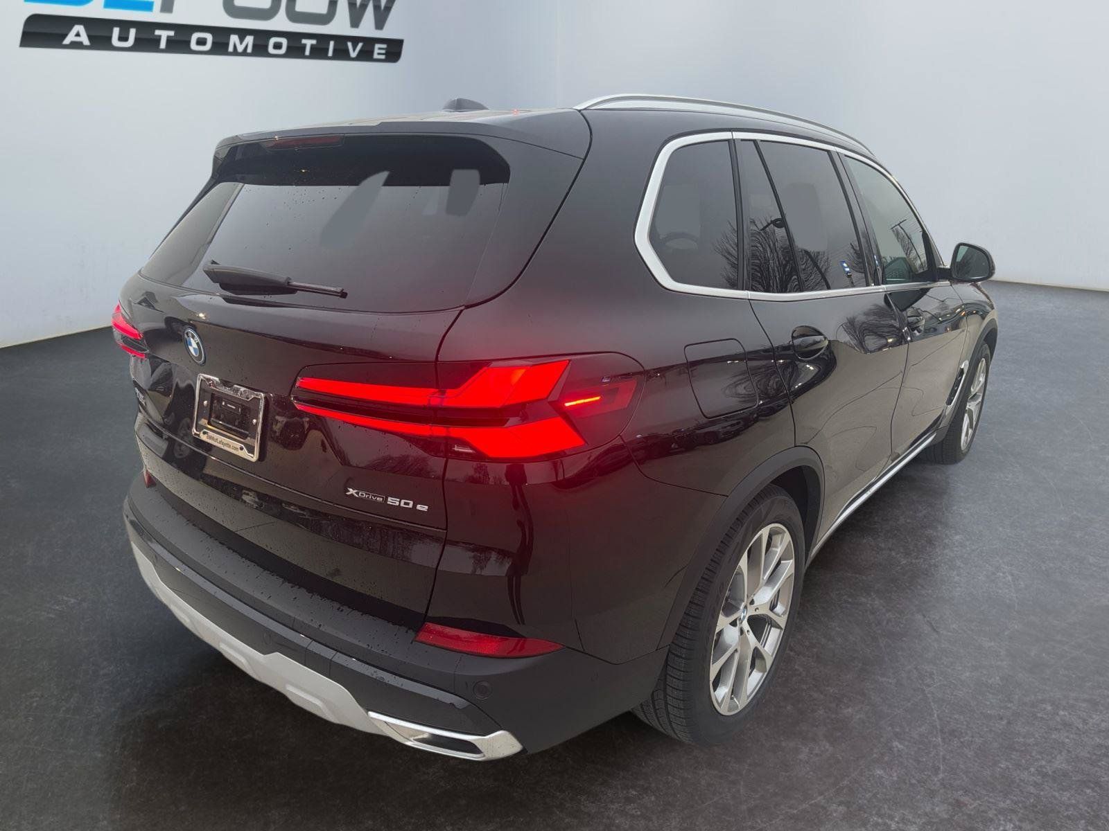 Used 2026 BMW X5 xDrive50e w/ Climate Comfort Package AWD/4WD image 13
