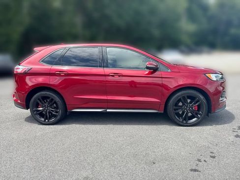 Certified 2019 Ford Edge ST w/ Equipment Group 401A AWD/4WD image 9