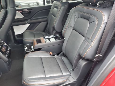 New 2026 Lincoln Aviator Black Label w/ Dynamic Handling Package image 27