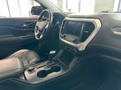 Used 2018 GMC Acadia SLT image 44