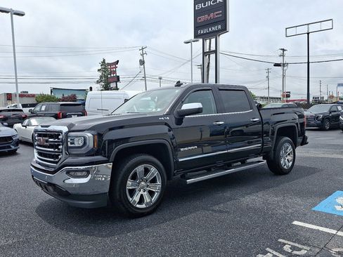 Used 2018 GMC Sierra 1500 SLT AWD/4WD image 3