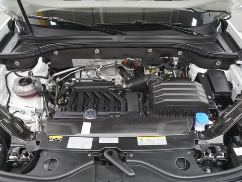 Used 2023 Volkswagen Atlas Cross Sport SEL Premium R-Line image 31