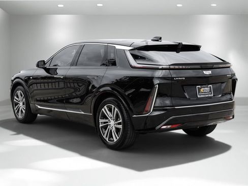 Used 2024 Cadillac Lyriq Luxury RWD image 8