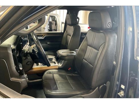 Used 2022 Chevrolet Silverado 1500 High Country AWD/4WD image 27