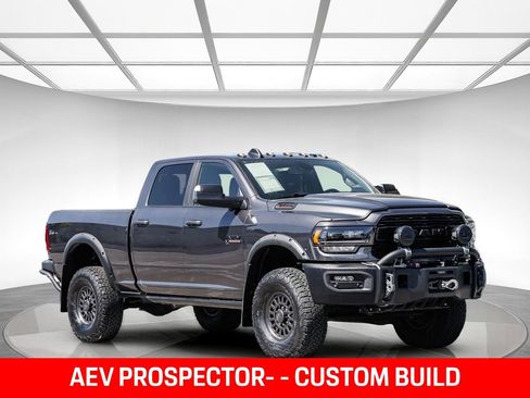 Used 2022 RAM 2500 Limited w/ Night Edition image 5