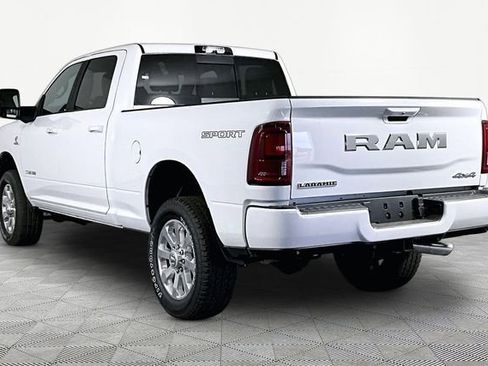 New 2026 RAM 2500 Laramie AWD/4WD image 4