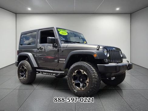 Used 2018 Jeep Wrangler Sport AWD/4WD image 7