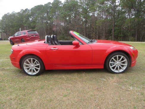 Used 2008 MAZDA MX-5 Miata Grand Touring w/ Premium Pkg image 5
