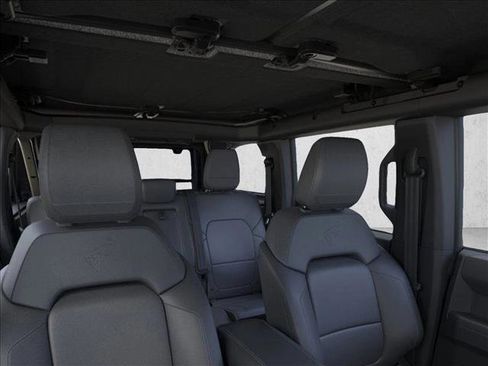 New 2025 Ford Bronco Badlands w/ Sasquatch Package AWD/4WD image 12