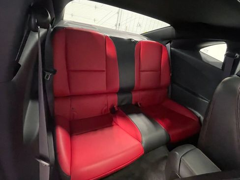 Used 2015 Chevrolet Camaro SS w/ Commemorative Special Edition RWD image 19
