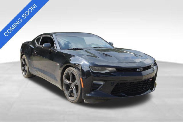 Used 2018 Chevrolet Camaro SS RWD image 1
