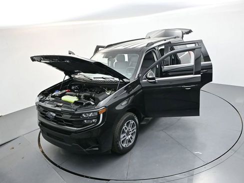 New 2026 Ford Expedition Active image 39