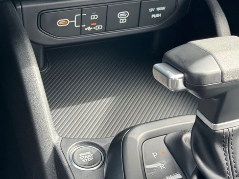 New 2025 Kia K4 LXS image 16