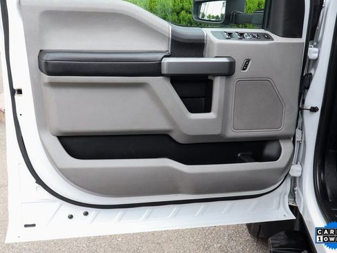 Used 2017 Ford F550 2WD Crew Cab Super Duty image 14