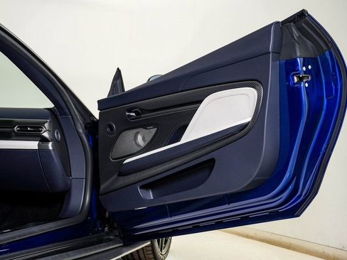 New 2025 Aston Martin Vanquish image 19