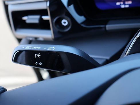 New 2026 Porsche Macan 4 Electric image 34