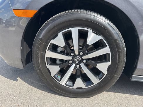 Used 2025 Honda Odyssey EX-L image 28