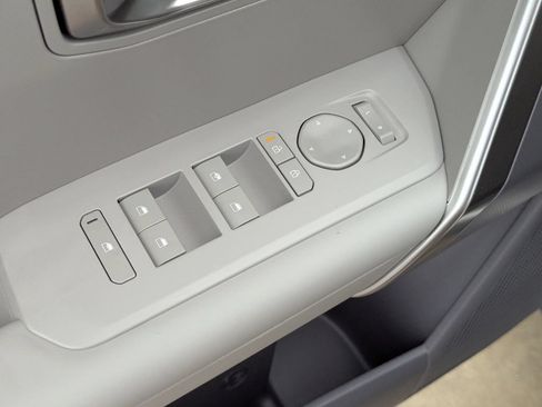 New 2027 Kia Seltos S FWD image 18