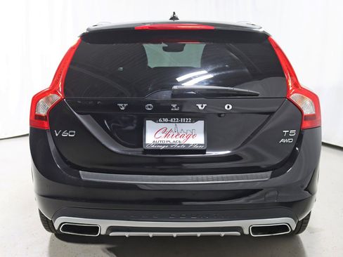 Used 2018 Volvo V60 T5 Cross Country w/ Convenience Package AWD/4WD image 13