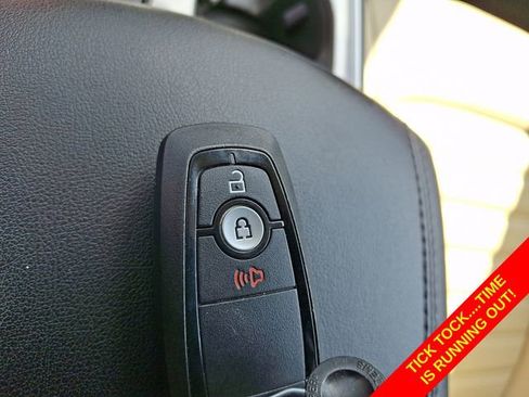 Used 2024 Ford Edge SEL AWD/4WD image 18