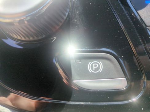 Used 2026 Chrysler Voyager LX FWD image 22