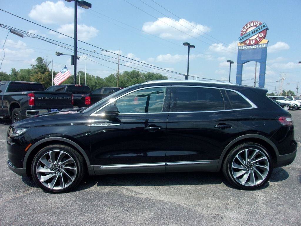 Used 2023 Lincoln Nautilus Reserve w/ Equipment Group 201A FWD image 4