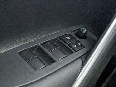 Certified 2023 Toyota Corolla Cross L FWD image 13