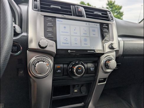 Used 2024 Toyota 4Runner SR5 Premium w/ Moonroof Package AWD/4WD image 18