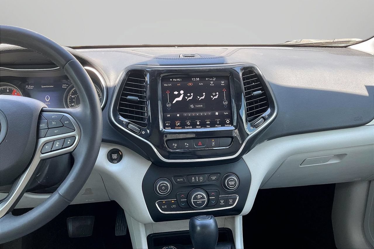 Certified 2022 Jeep Cherokee Limited w/ Elite Package AWD/4WD image 12